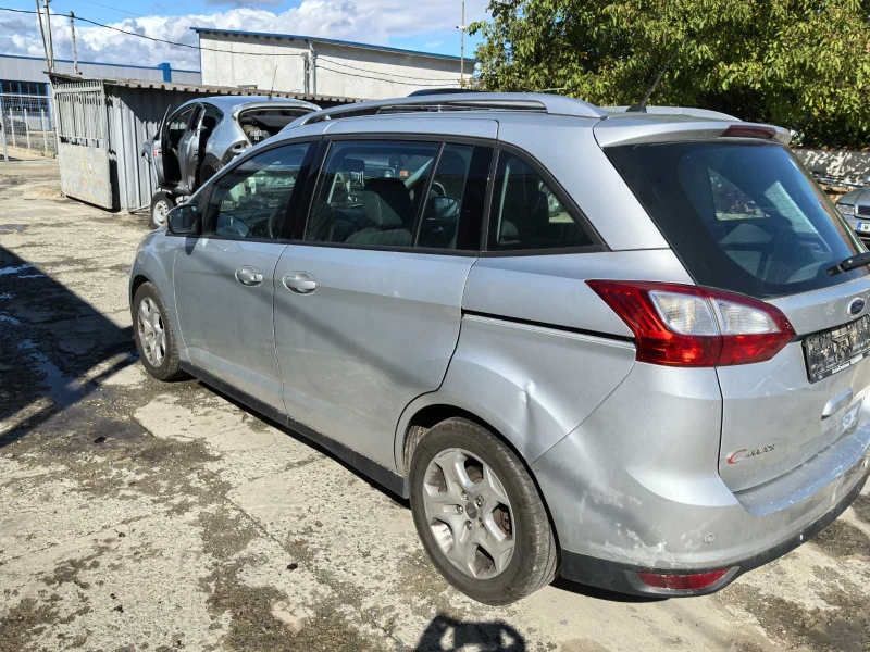 Ford C-max, снимка 5 - Автомобили и джипове - 47758159