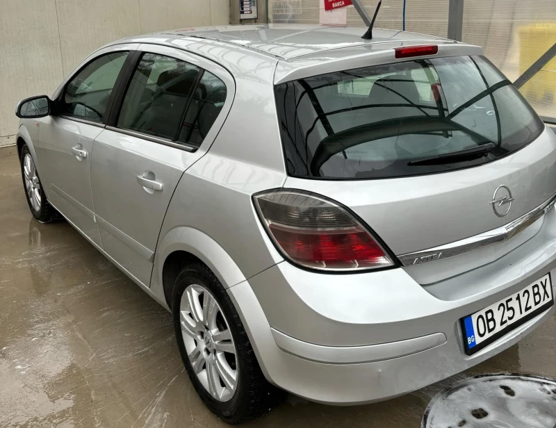 Opel Astra Фейс 1.7 101к.с, снимка 3 - Автомобили и джипове - 47822482