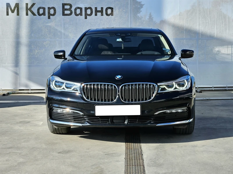 BMW 740 xDrive Sedan, снимка 3 - Автомобили и джипове - 48043856