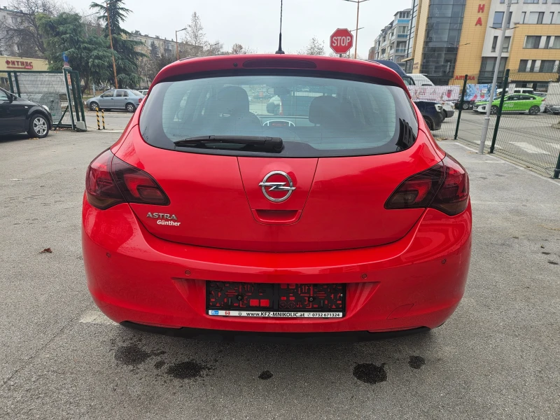 Opel Astra 1.4 EURO 5A, снимка 6 - Автомобили и джипове - 48246615