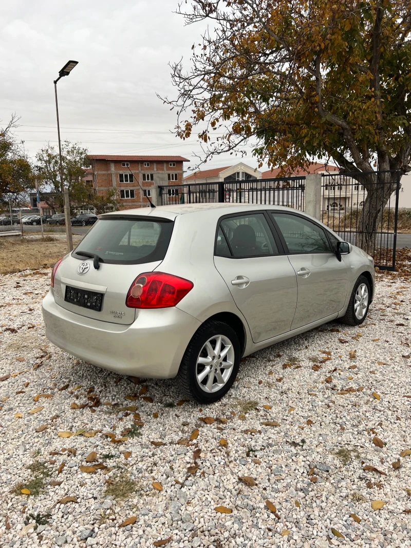 Toyota Auris 4D4 126 ps, снимка 3 - Автомобили и джипове - 48530021