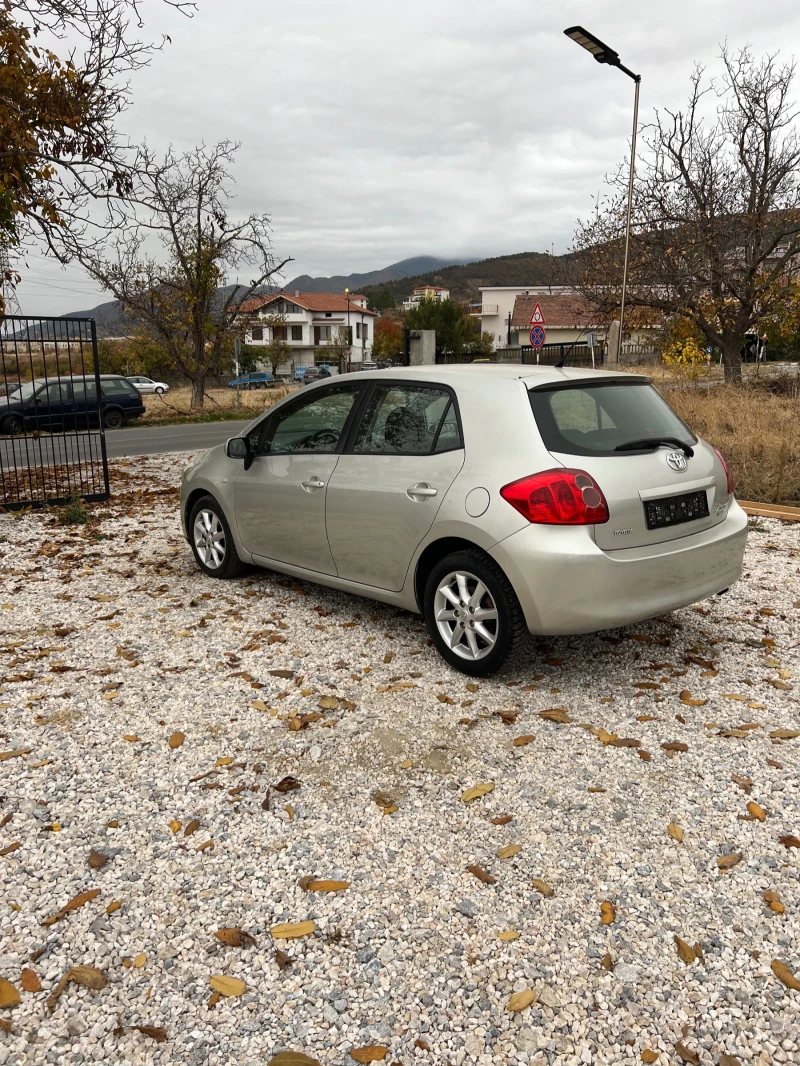 Toyota Auris 4D4 126 ps, снимка 11 - Автомобили и джипове - 48530021