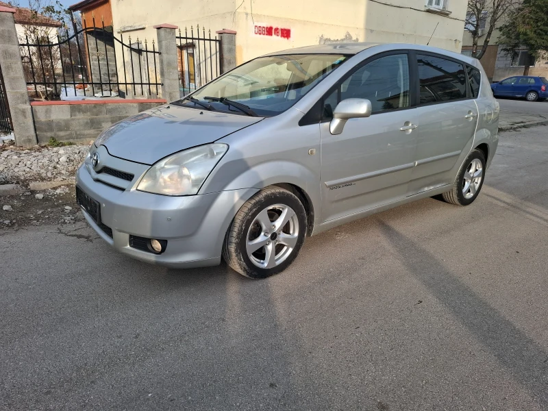 Toyota Corolla verso 2.2d 136, кс 2007г, снимка 4 - Автомобили и джипове - 49290841