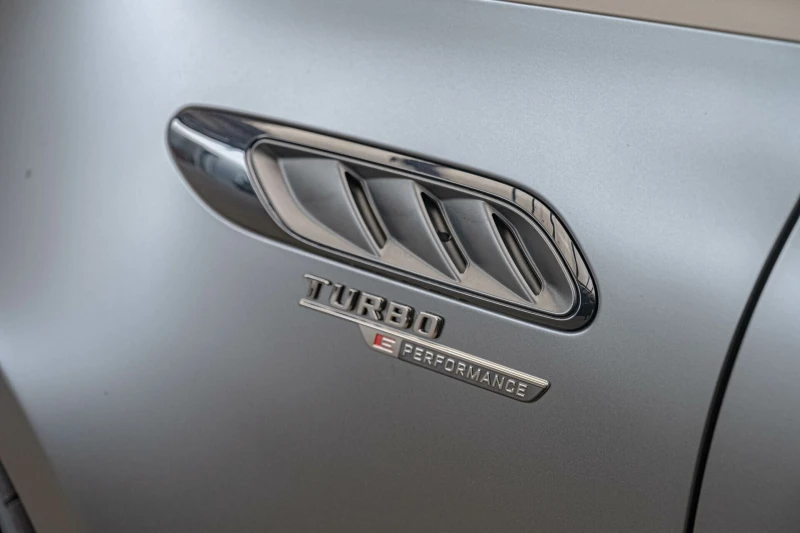 Mercedes-Benz C 63 AMG S E-Perf/Обдухване/Burmesteer/MultiBeam/4Matic+ , снимка 7 - Автомобили и джипове - 51660490