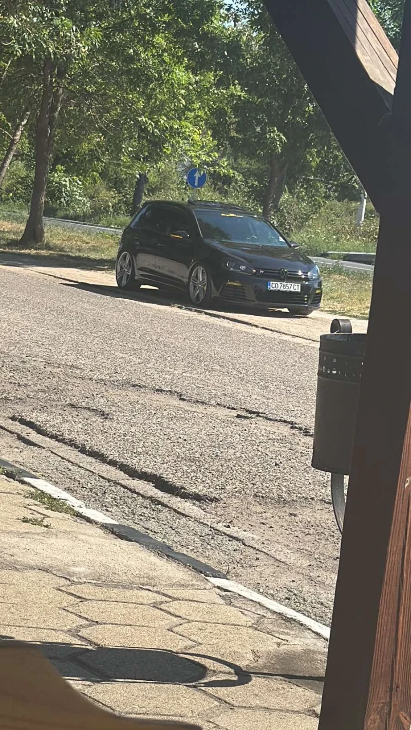 VW Golf Бартер, снимка 2 - Автомобили и джипове - 52085701