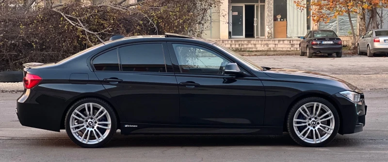 BMW 330 M-PACK/HUD/KEYLESS-GO/LOGIC7/FULL, снимка 4 - Автомобили и джипове - 52713886
