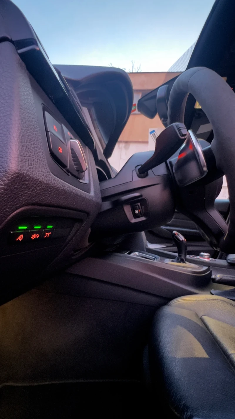 BMW 330 M-PACK/HUD/KEYLESS-GO/LOGIC7/FULL, снимка 13 - Автомобили и джипове - 52713886