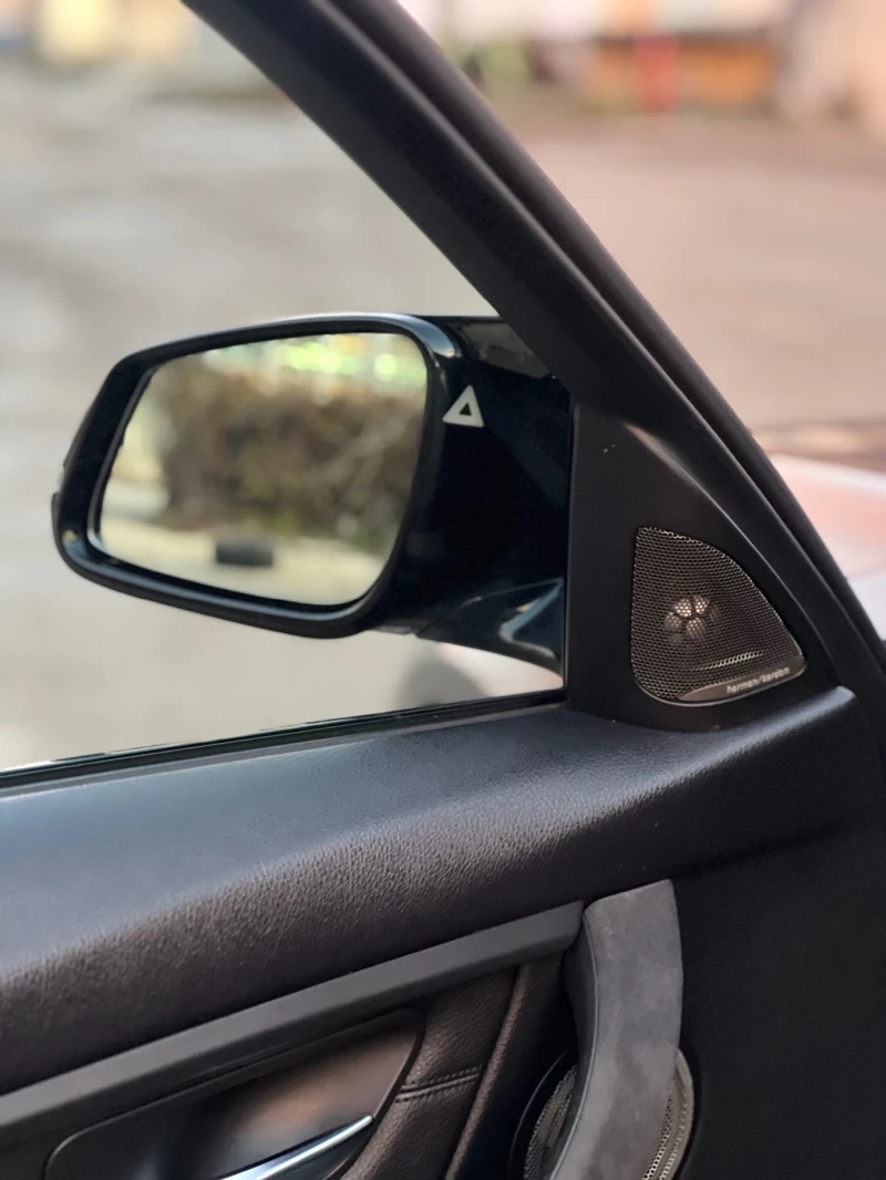 BMW 330 M-PACK/HUD/KEYLESS-GO/LOGIC7/FULL, снимка 12 - Автомобили и джипове - 52713886