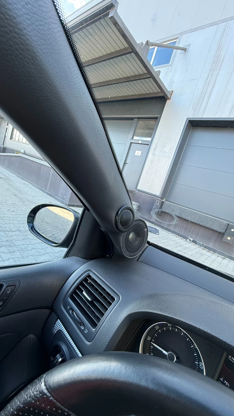 VW Golf R32 TURBO/DSG/4Motion/ Maxxecu, снимка 11 - Автомобили и джипове - 52944268