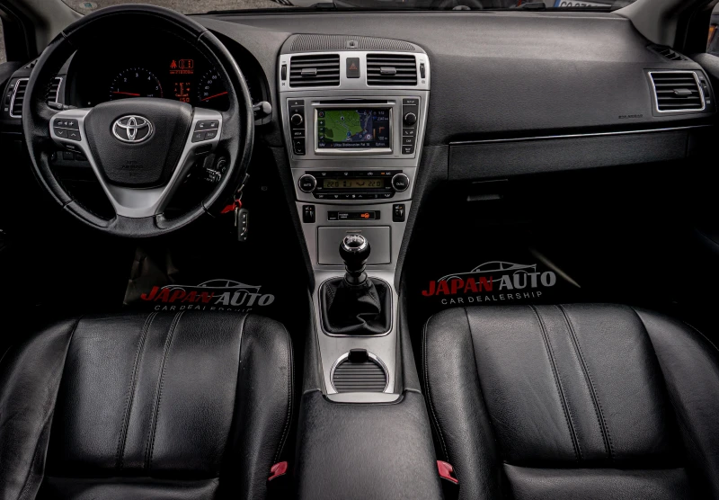 Toyota Avensis 2.0D-4D КОЖА | ПОДГРЕВ | КАТО НОВА | С ГАРАНЦИЯ!, снимка 9 - Автомобили и джипове - 53426817