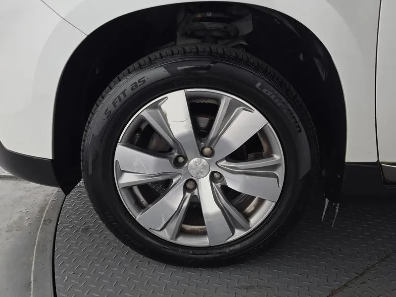 Peugeot 2008 1.6 E-Hdi Pelin S, снимка 5 - Автомобили и джипове - 54930141