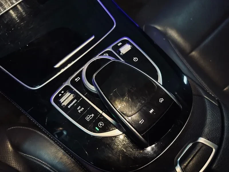 Mercedes-Benz E 300 4MATIC AMG LINE, снимка 16 - Автомобили и джипове - 55008190