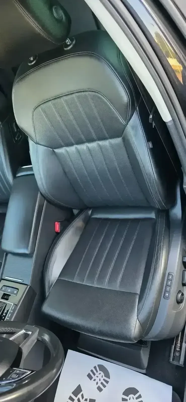 Skoda Superb 2.0 TDI * 4 х 4* DISTRONIC* KEYLESS* ШВЕЙЦАРИЯ* , снимка 9 - Автомобили и джипове - 55507382