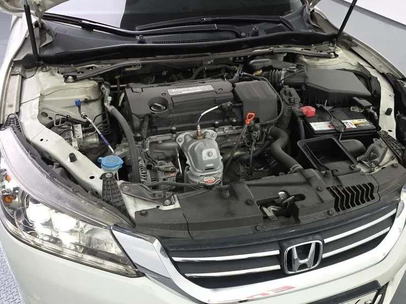 Honda Accord 2.4 9Th Generation, снимка 6 - Автомобили и джипове - 56020568