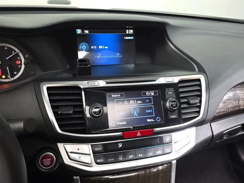 Honda Accord 2.4 9Th Generation, снимка 14 - Автомобили и джипове - 56020568