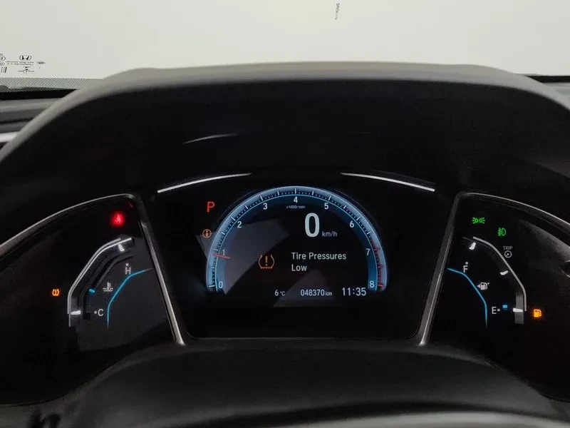Honda Civic 2.0 , снимка 8 - Автомобили и джипове - 56162301