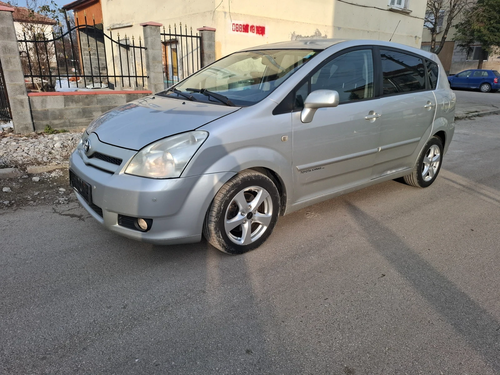 Toyota Corolla verso 2.2d 136, кс 2007г - изображение 4