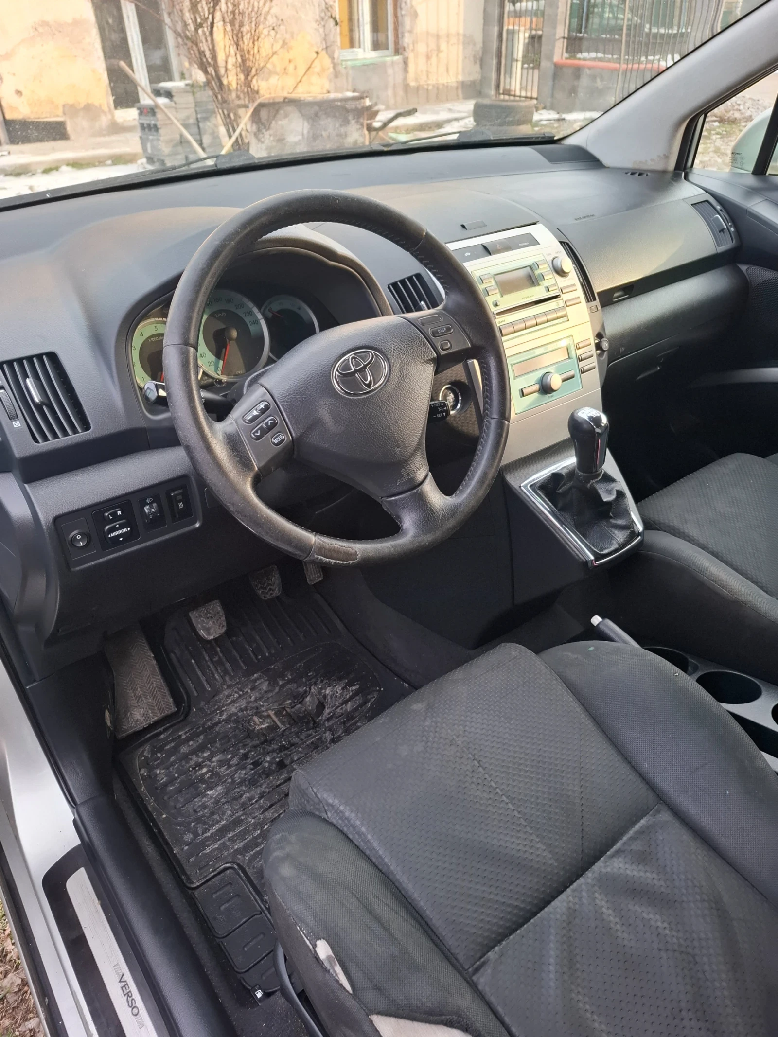Toyota Corolla verso 2.2d 136, кс 2007г - изображение 10