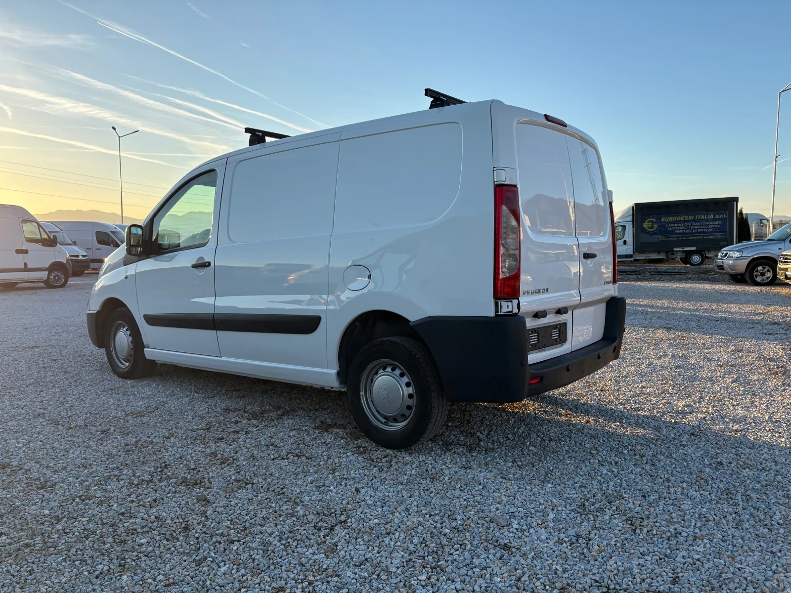 Peugeot Expert 1, 6 HDI - изображение 7