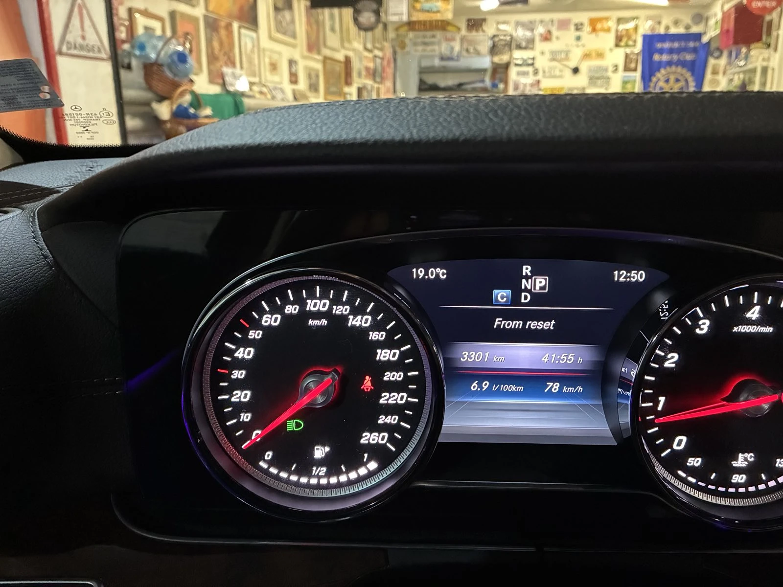 Mercedes-Benz E 200 W213 - изображение 9