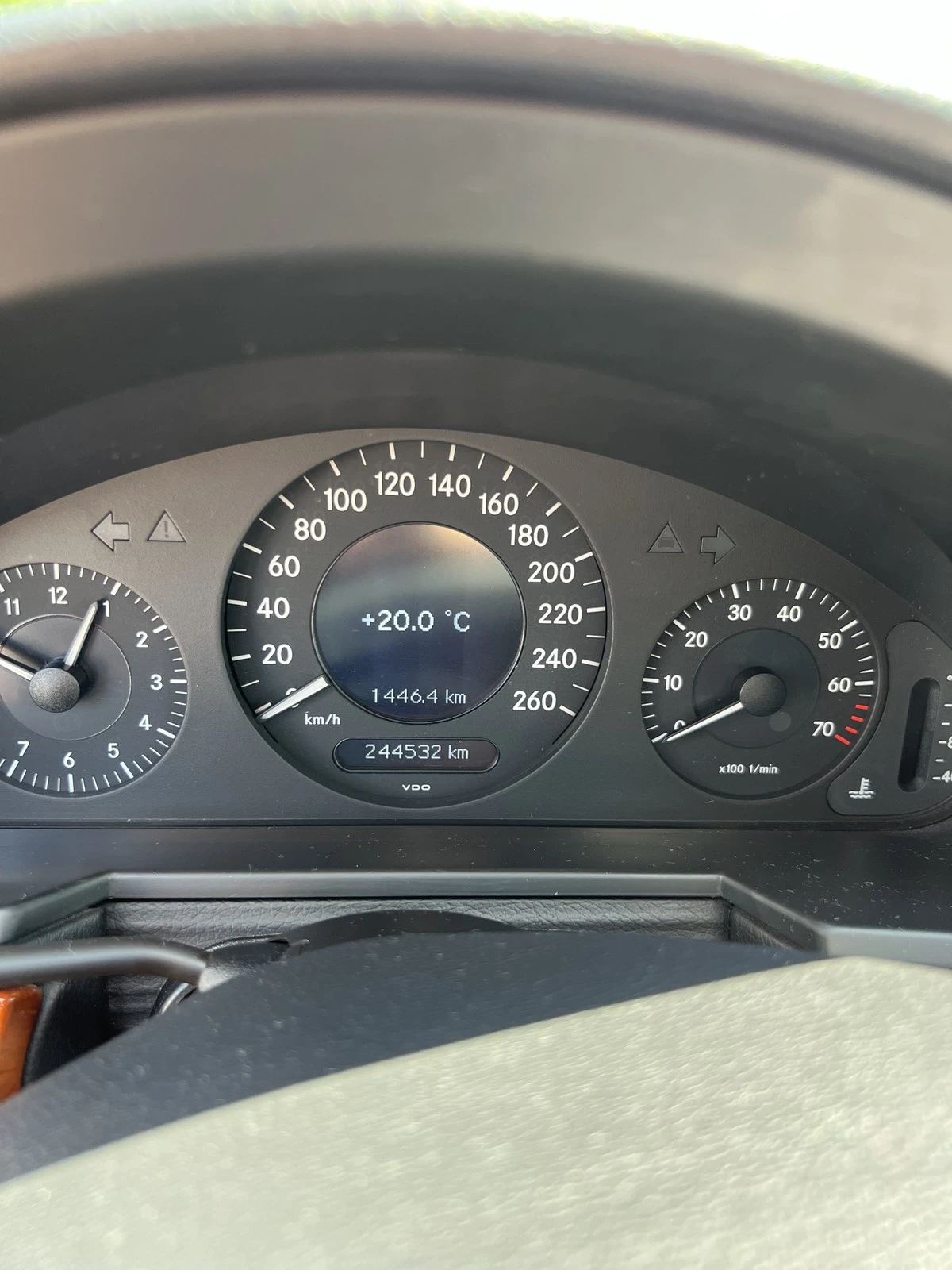 Mercedes-Benz E 200 kompressor | Mobile.bg   12