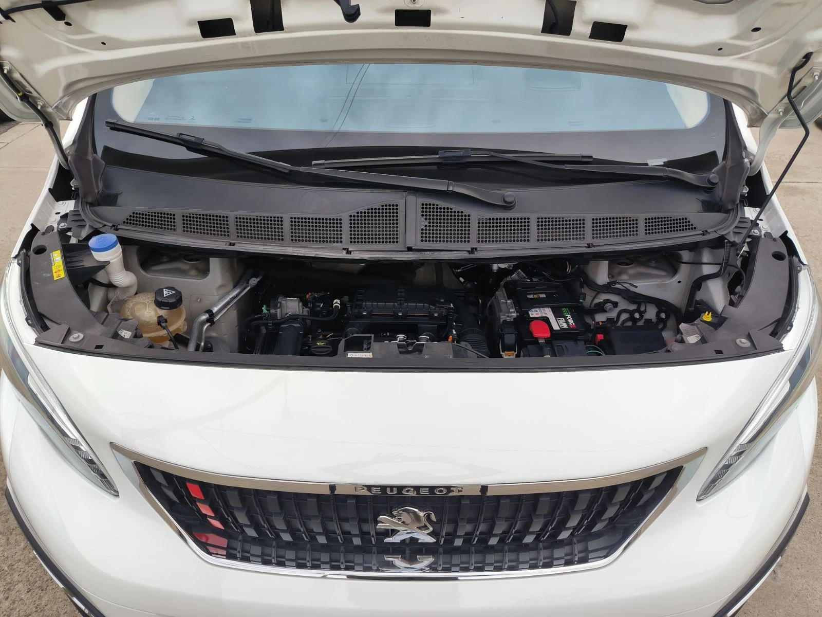 Peugeot Traveler 1.6d-Navi-Kamera-8m-6sk-Euro-6B - изображение 9