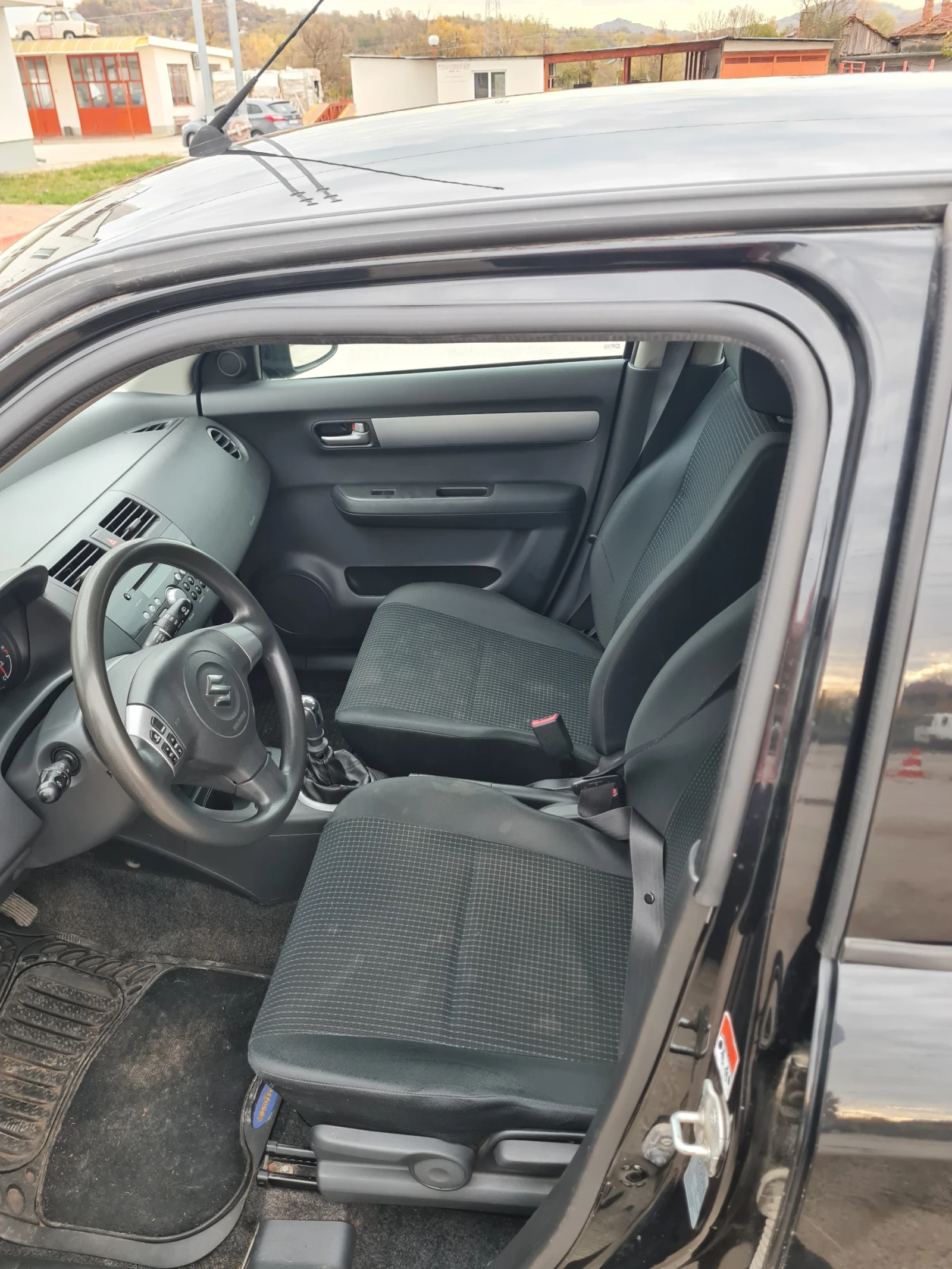 Suzuki Swift 1.4куб.80к.с.2007г. Дизел  - изображение 6