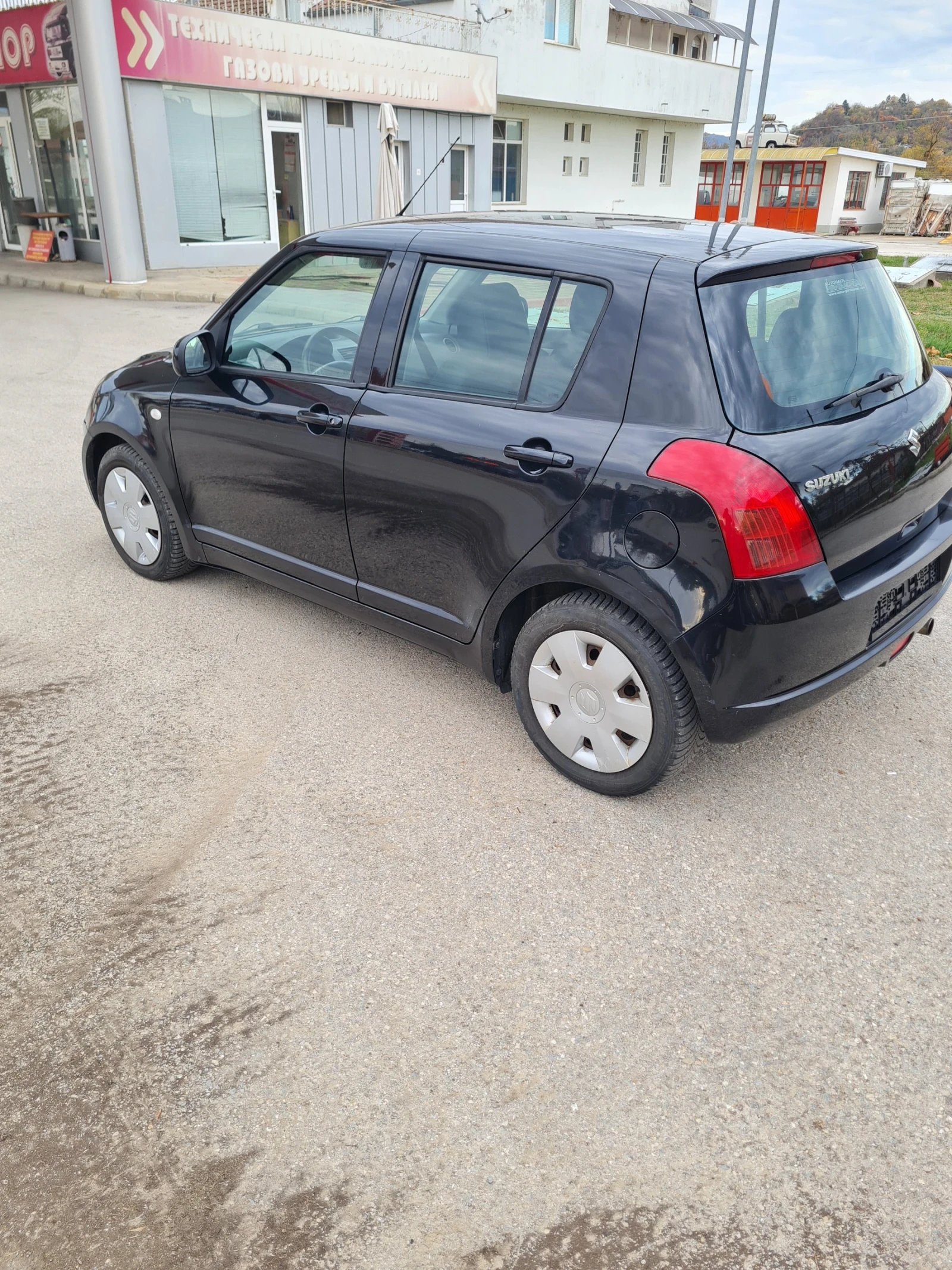 Suzuki Swift 1.4куб.80к.с.2007г. Дизел  - изображение 4