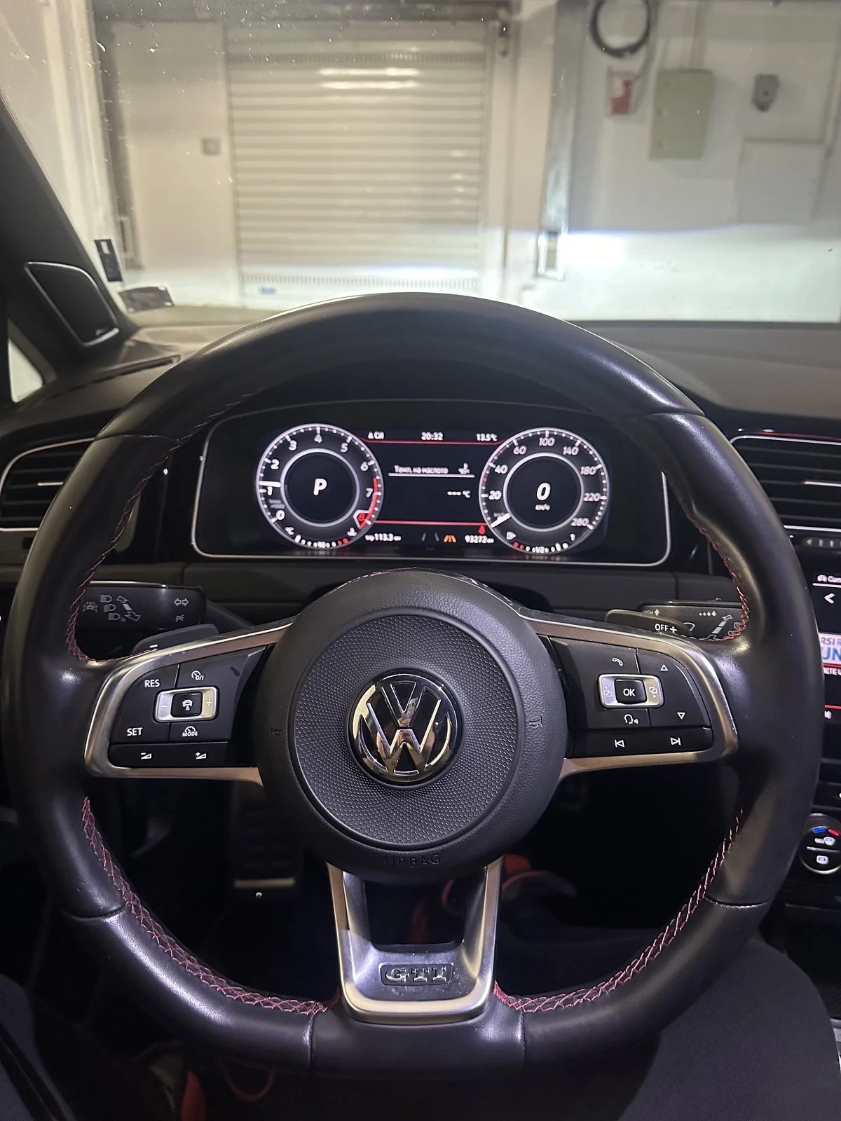 VW Golf GTI - изображение 8