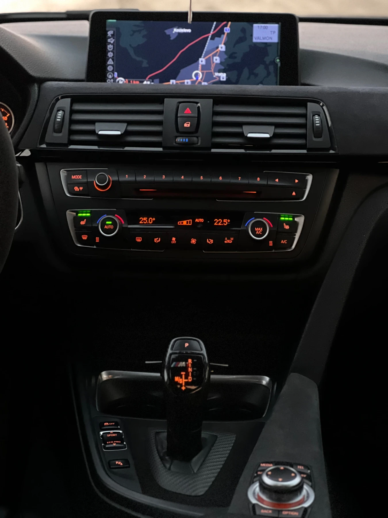 BMW 330 M-PACK/HUD/KEYLESS-GO/LOGIC7/FULL | Mobile.bg   10