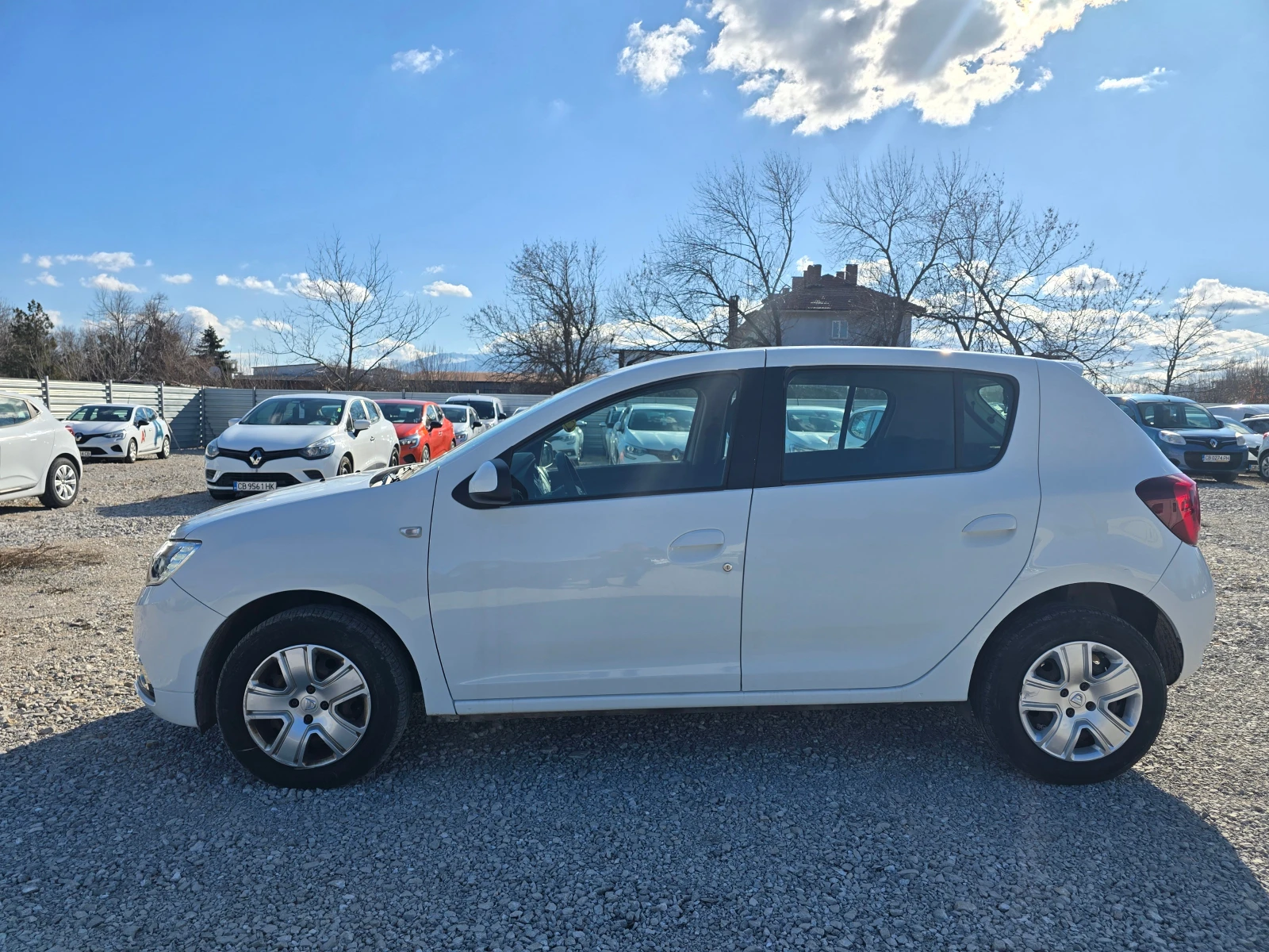 Dacia Sandero 1.5 dCi - изображение 3