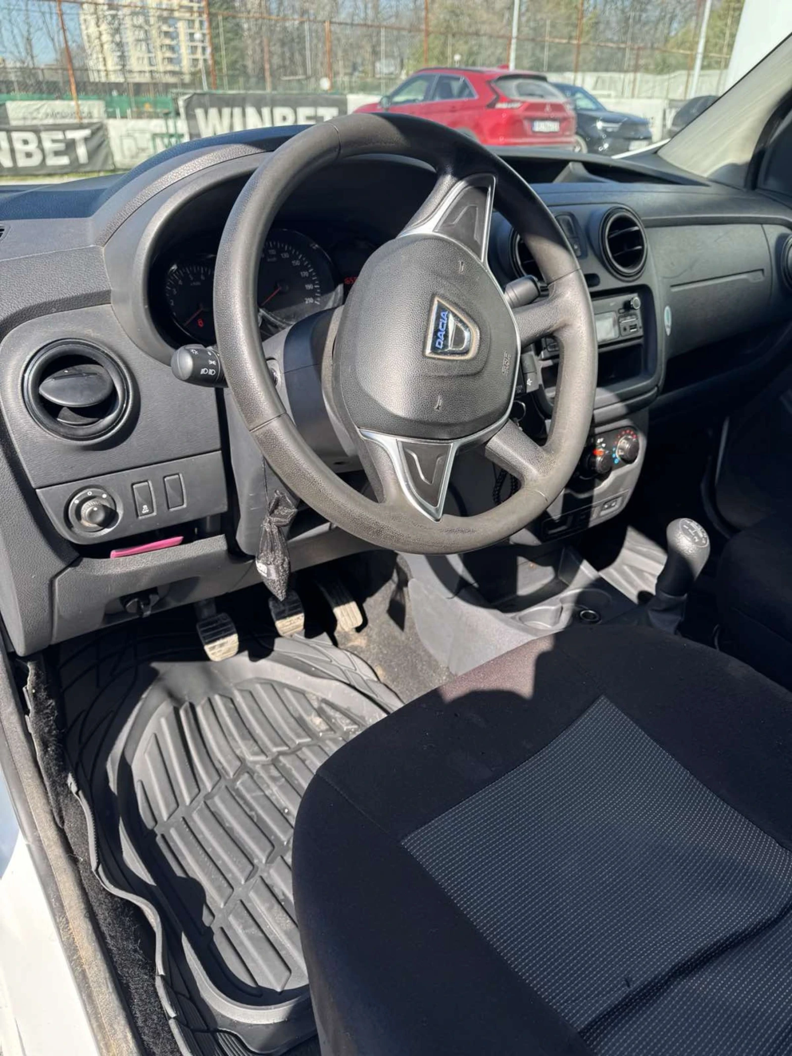 Dacia Dokker, снимка 7 - Автомобили и джипове - 53797272