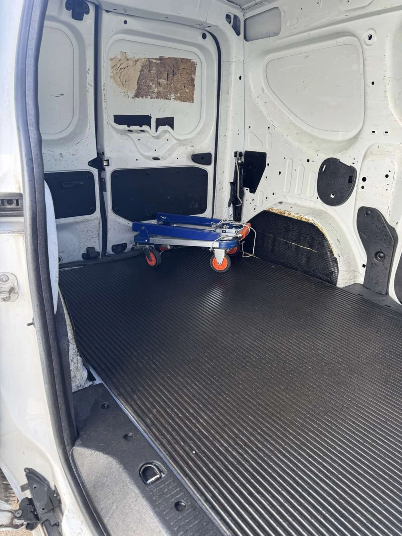 Dacia Dokker, снимка 10 - Автомобили и джипове - 53797272