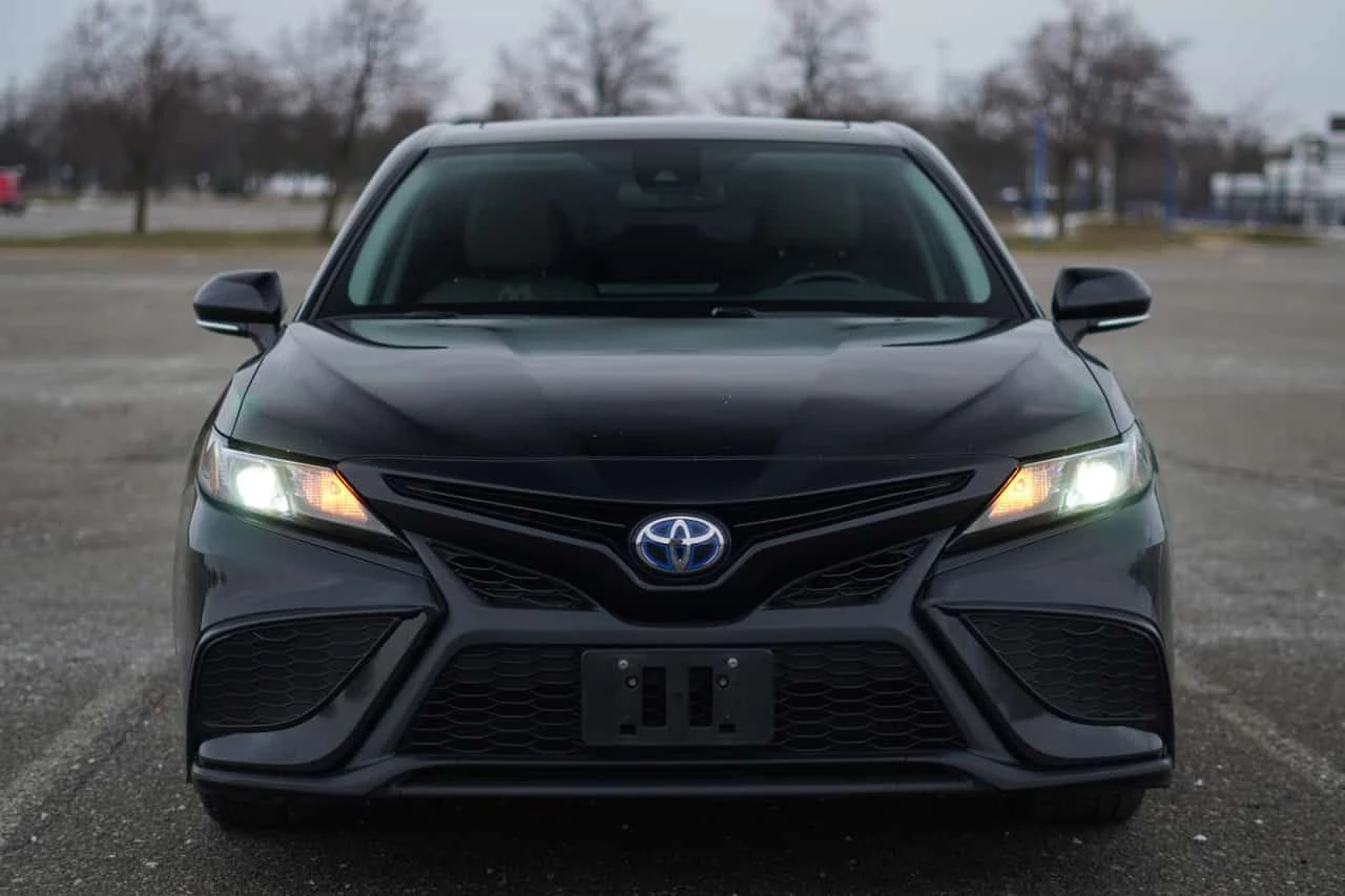 Toyota Camry Hybrid  CARFAX, снимка 5 - Автомобили и джипове - 54594172