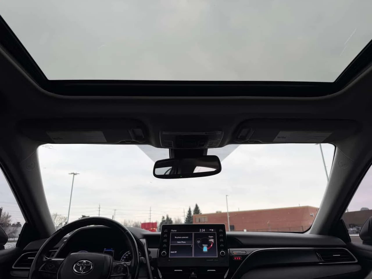 Toyota Camry Hybrid  CARFAX, снимка 12 - Автомобили и джипове - 54594172