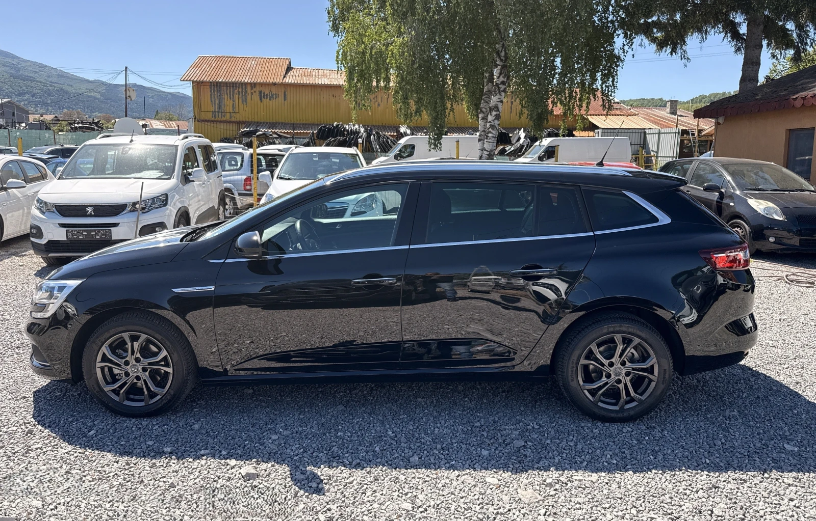 Renault Megane 1.3TCe LIMITED EURO6 TUV GERMANY, снимка 8 - Автомобили и джипове - 54725042