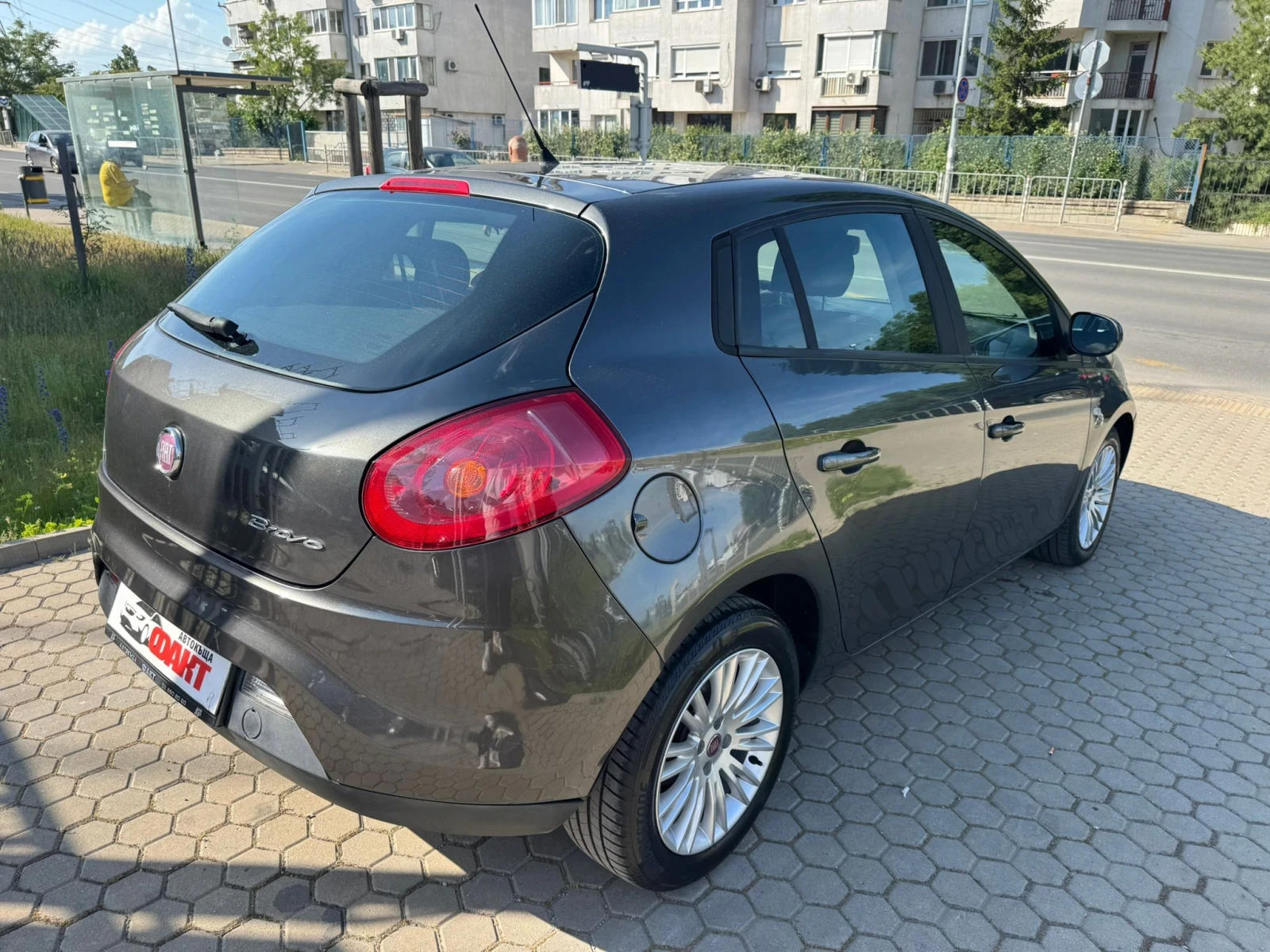 Fiat Bravo 1.6JTD/РЕАЛНИ КМ ! ! !, снимка 3 - Автомобили и джипове - 54741127