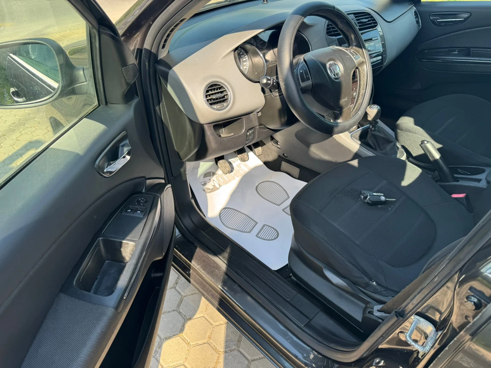 Fiat Bravo 1.6JTD/РЕАЛНИ КМ ! ! !, снимка 7 - Автомобили и джипове - 54741127