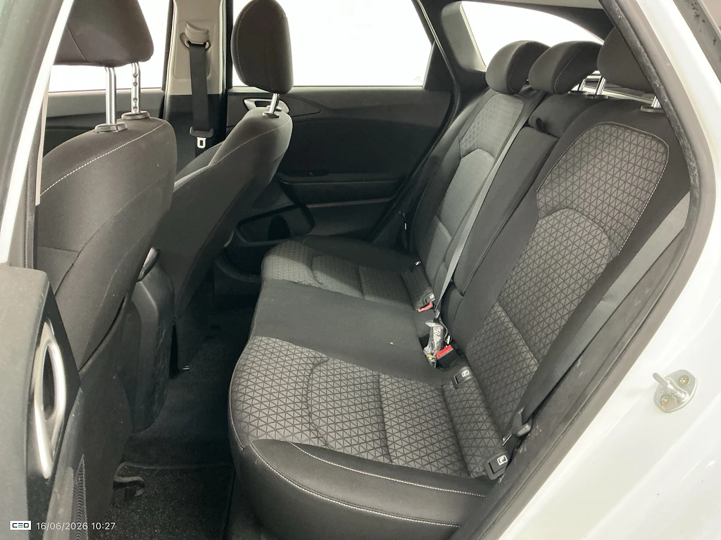 Kia Ceed SPORTSWAGON 1.6 CRDI 115 | Mobile.bg � ����������� 9