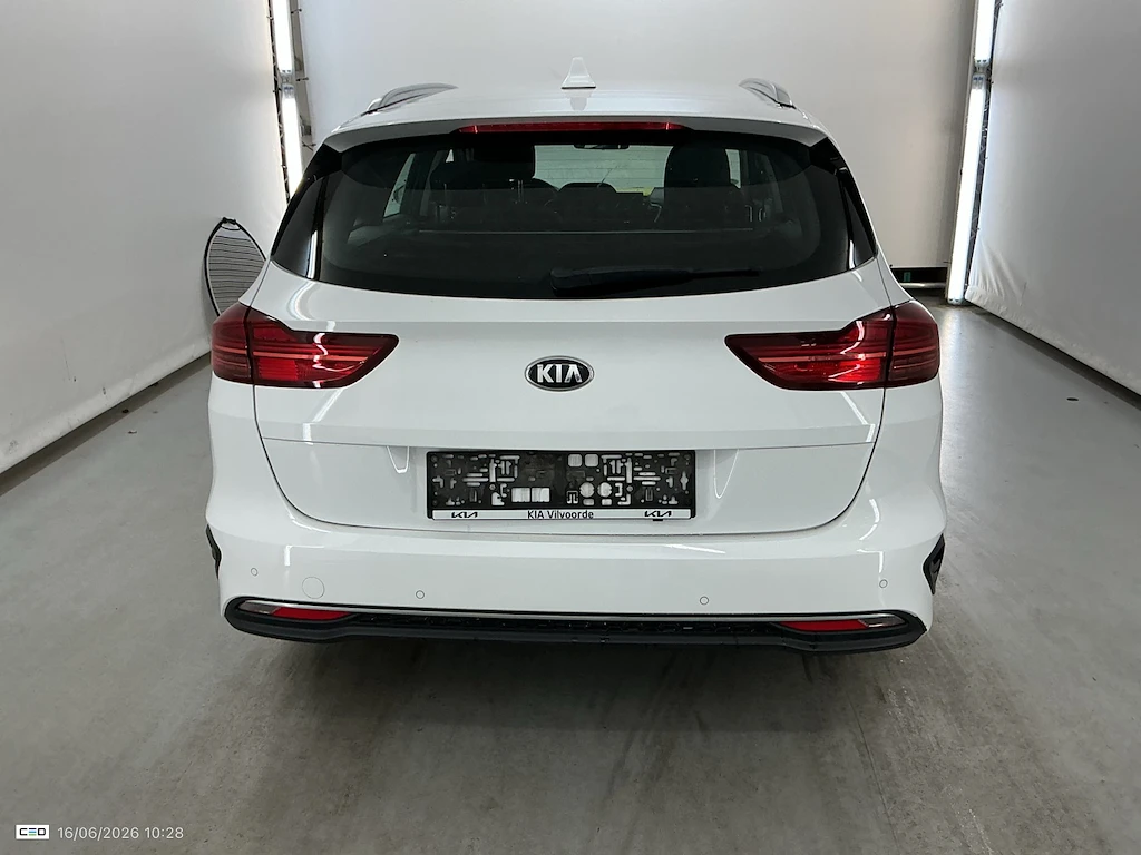 Kia Ceed SPORTSWAGON 1.6 CRDI 115 | Mobile.bg � ����������� 3