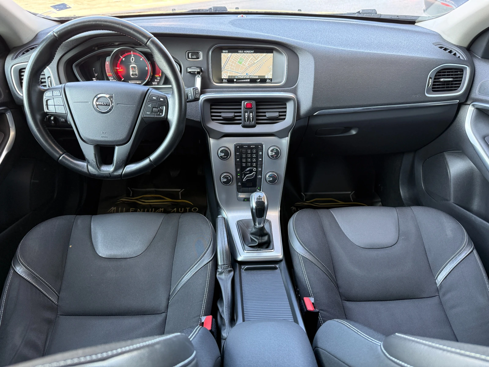 Volvo V40 6 МЕСЕЦА ГАРАНЦИЯ/2.0D 120к.с. 6 Скорости, снимка 9 - Автомобили и джипове - 55662756