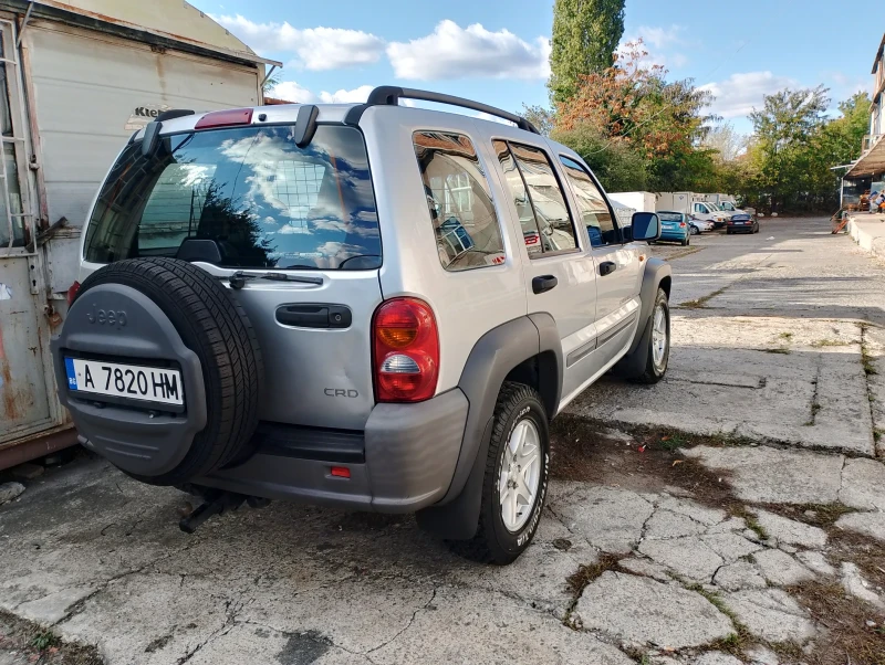 Jeep Cherokee, снимка 4 - Автомобили и джипове - 47621113