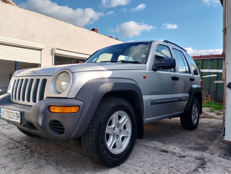 Jeep Cherokee, снимка 2 - Автомобили и джипове - 47621113