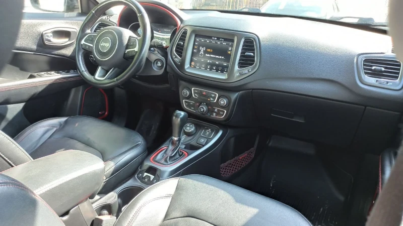 Jeep Compass Trailhawk, снимка 7 - Автомобили и джипове - 48111642