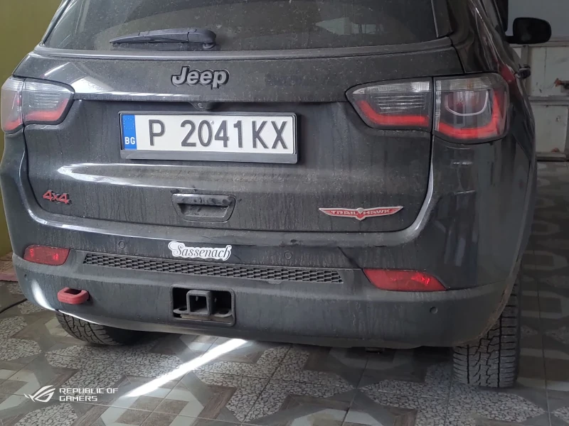 Jeep Compass Trailhawk, снимка 1 - Автомобили и джипове - 48111642