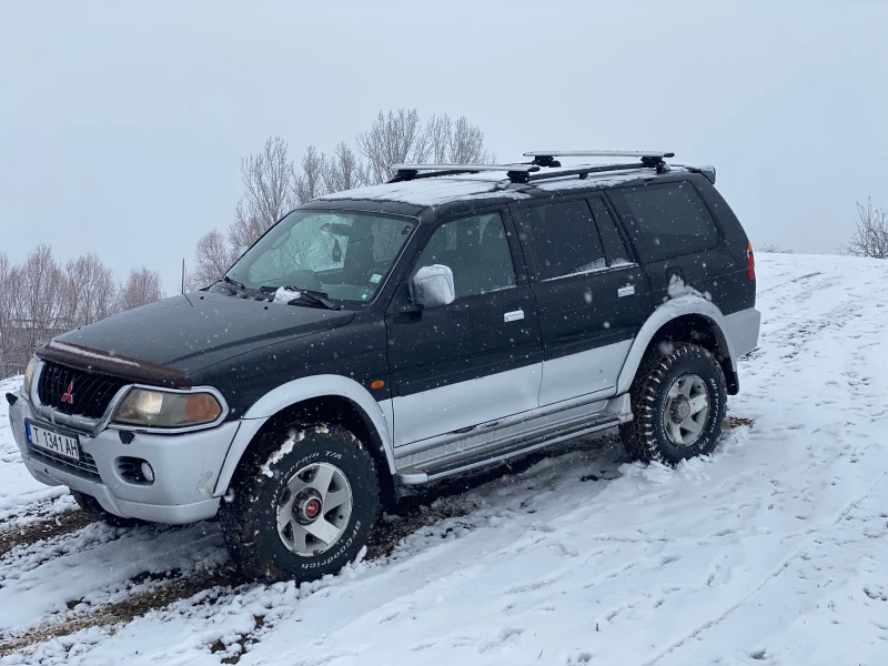 Mitsubishi Pajero sport 3.0 ГазИнж , снимка 3 - Автомобили и джипове - 48549468