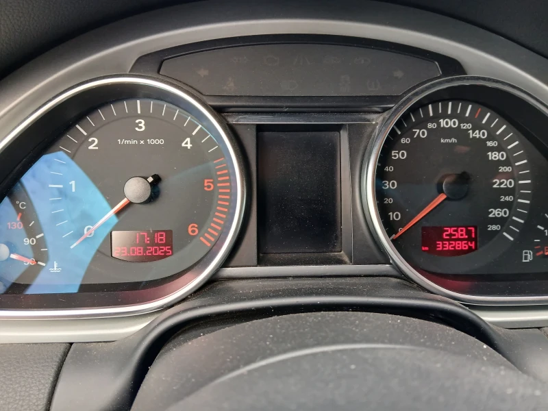 Audi Q7, снимка 16 - Автомобили и джипове - 52318589