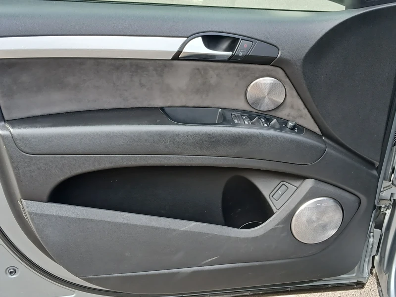 Audi Q7, снимка 6 - Автомобили и джипове - 52318589