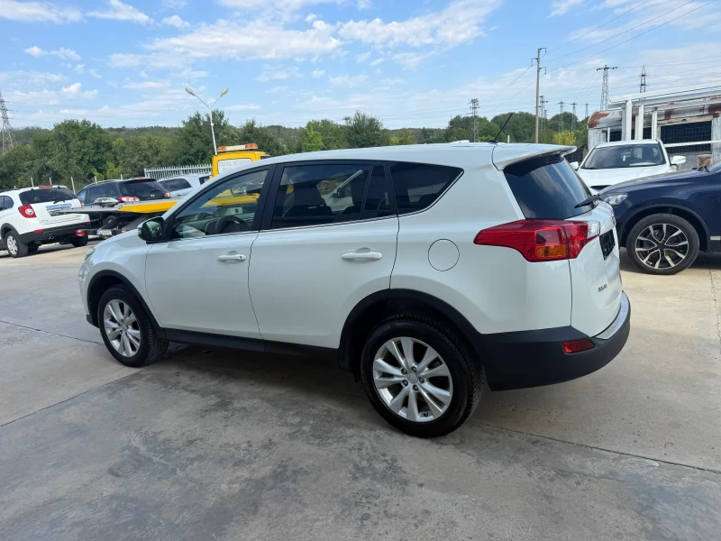 Toyota Rav4 2.2d 150k.c* 4x4* NAVI* UNIKAN* , снимка 5 - Автомобили и джипове - 51694442