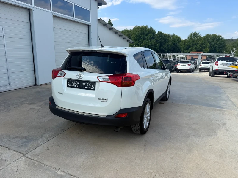 Toyota Rav4 2.2d 150k.c* 4x4* NAVI* UNIKAN* , снимка 16 - Автомобили и джипове - 51694442